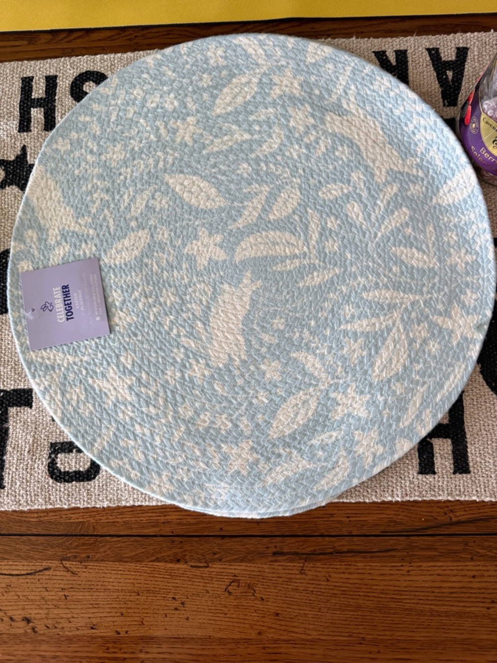 Round Braided Placemat with Leaf Pattern - Light Blue & White 2 piece